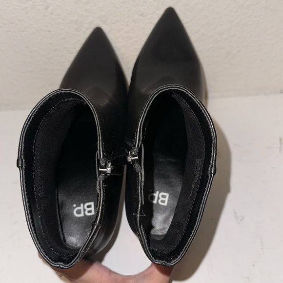 Booties - Picture 4 of 4